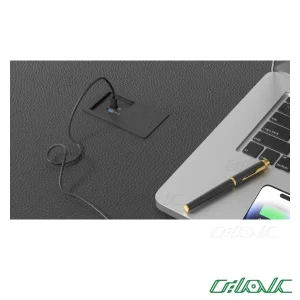 پریز توکار رومیزی تک‌خانه با USB سری PARMA ملونی مدل 10170 در فضای آشپزخانه یا محیط کار